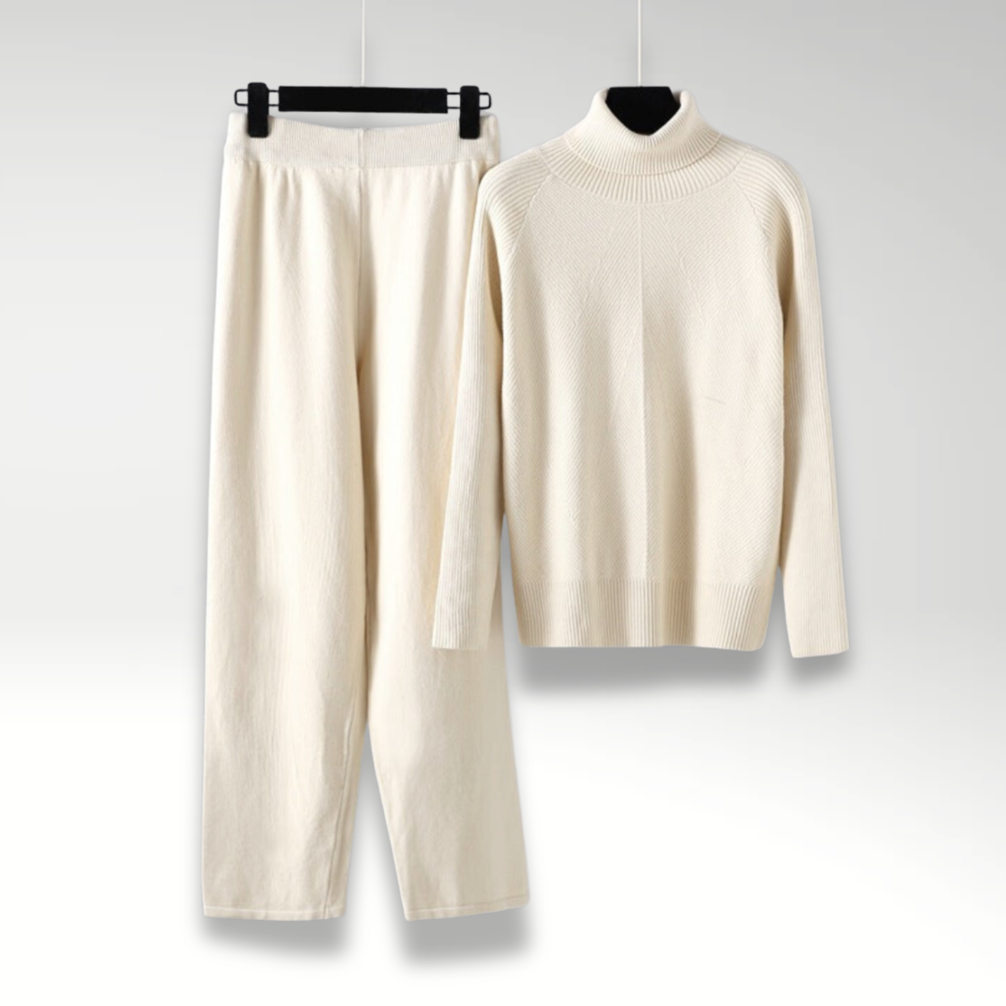 Evelyn | Two-Piece Lounge Set in Cable Knit