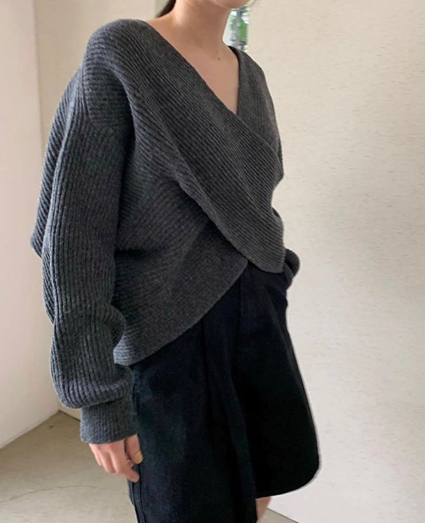 Evelyn | Chic Cross-knit Jumper