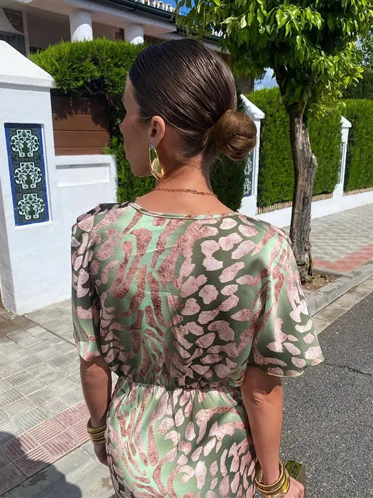 Clarandra | Elegant Midi Dress